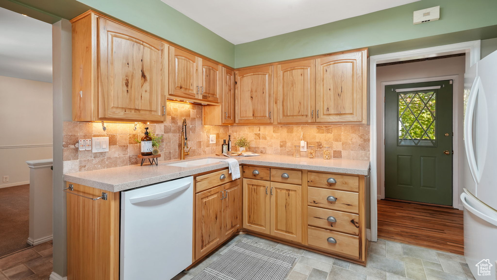 Photo 8 for MLS #2102325 at 1275 E Lavon Dr