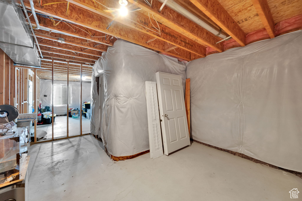 6372 W BRUSH FORK DR West Jordan, UT 84081
