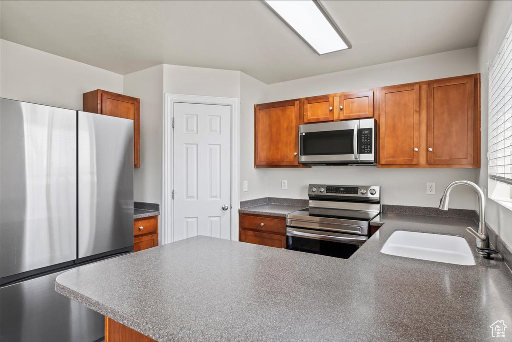 683 W SARATOGA CHASE DR Saratoga Springs, UT 84045