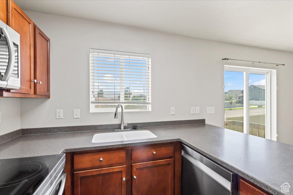 683 W SARATOGA CHASE DR Saratoga Springs, UT 84045