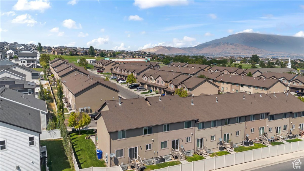 683 W SARATOGA CHASE DR Saratoga Springs, UT 84045