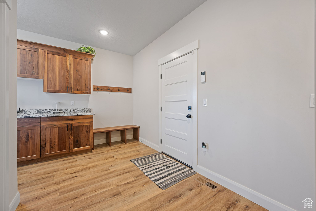 Photo 17 for MLS #2102329 at 52 S House Rock Dr