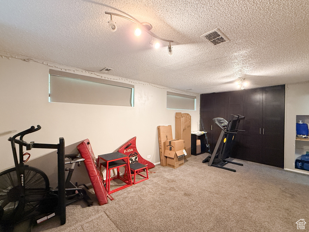 Photo 17 for MLS #2102332 at 1363 Lewis Dr