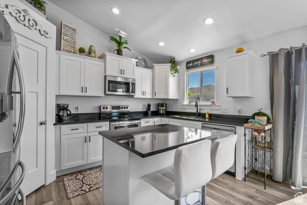 Photo 10 for MLS #2102345 at 4132 N Poplar St