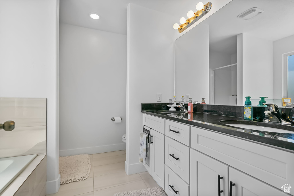 Photo 14 for MLS #2102345 at 4132 N Poplar St