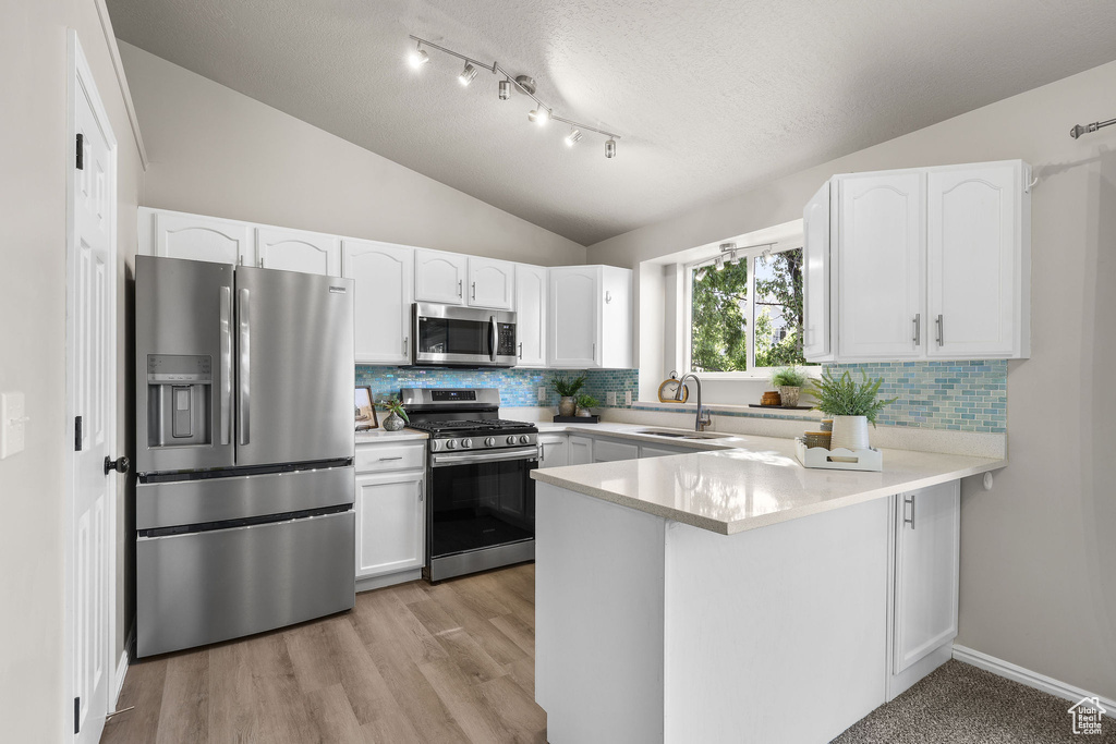 Photo 9 for MLS #2102373 at 1302 E 3150 North