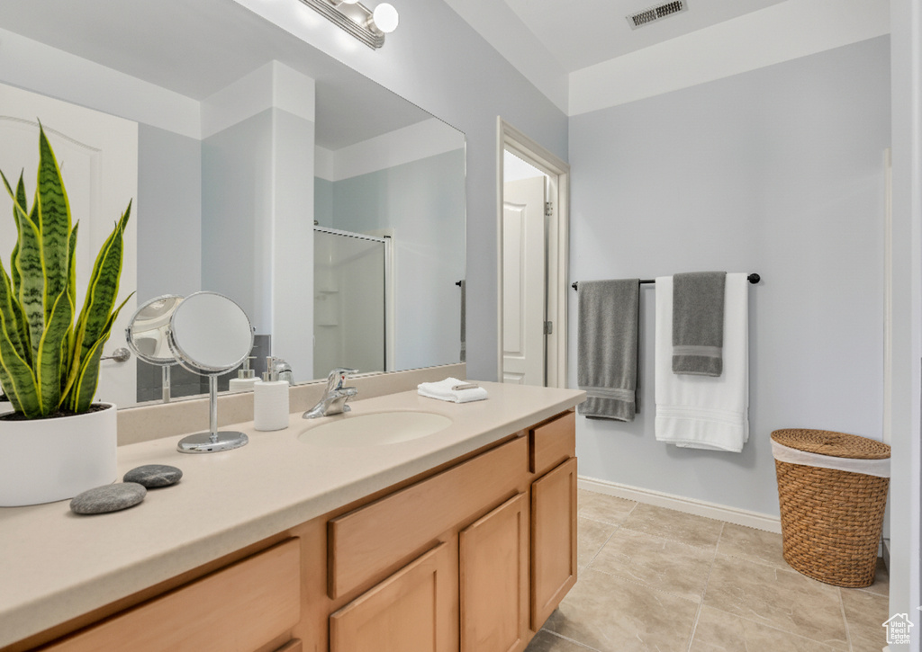 Photo 19 for MLS #2102378 at 13528 S Venicia Way #11