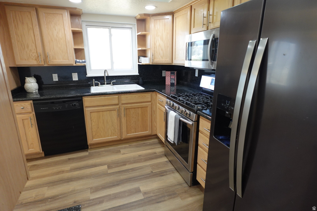 2486 N 690 W Clinton, UT 84015