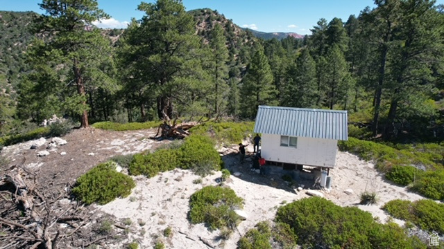 186  TRAILS END DR Alton, UT 84710