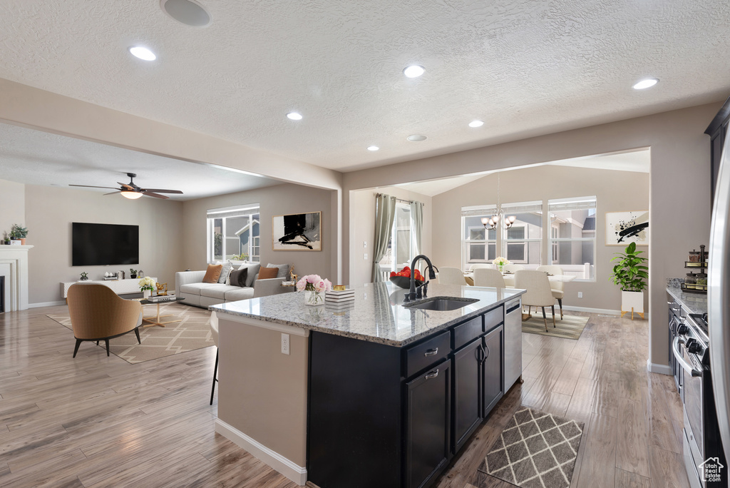 76 W BIRDS EYE LN Vineyard, UT 84059
