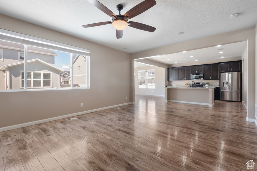76 W BIRDS EYE LN Vineyard, UT 84059