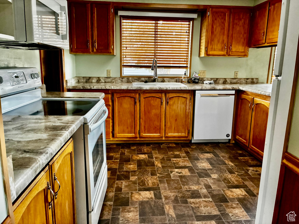 Photo 12 for MLS #2102404 at 6483 S 1040 West