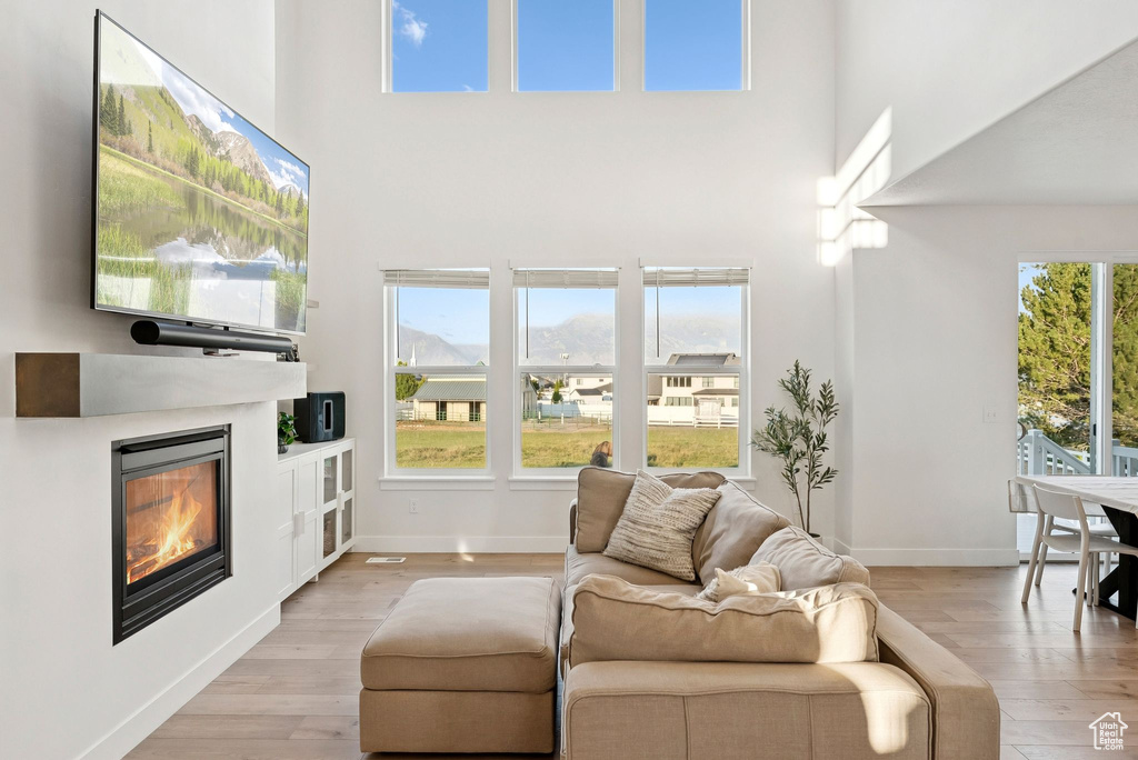 1568 N KELSEY WAY Saratoga Springs, UT 84045