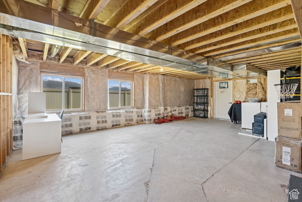 1568 N KELSEY WAY Saratoga Springs, UT 84045