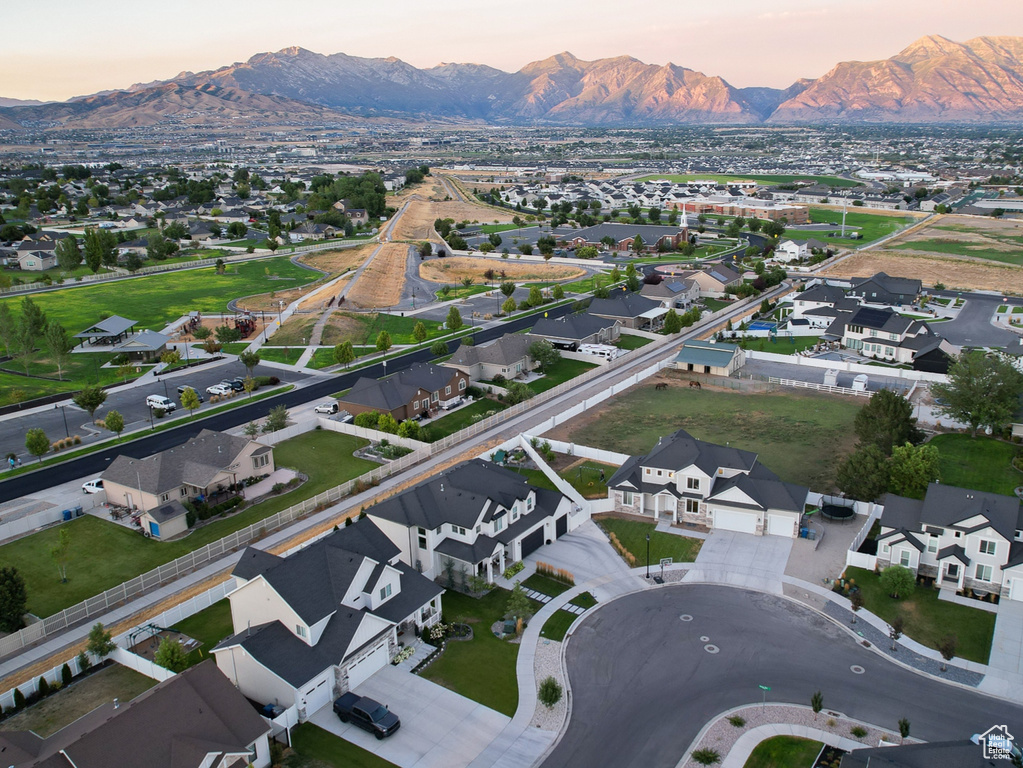 1568 N KELSEY WAY Saratoga Springs, UT 84045