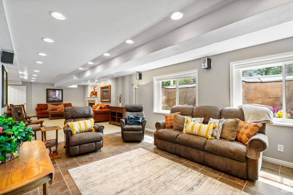 11187 S 2480 W South Jordan, UT 84095
