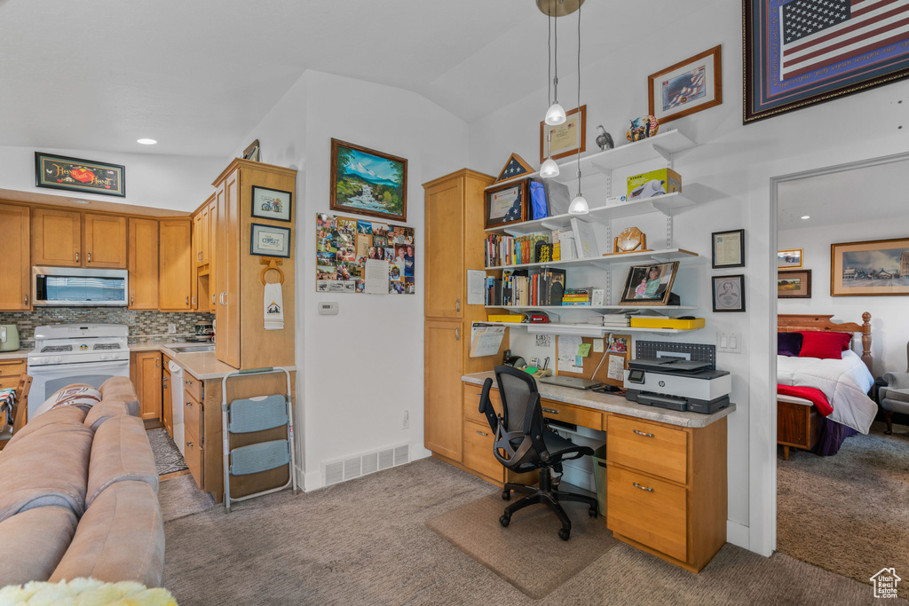 13684 S 2260 W Riverton, UT 84065