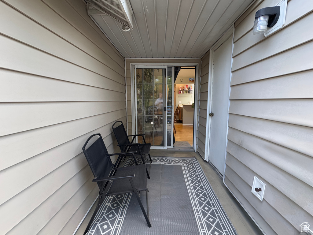 5449 S COASTAL CT Salt Lake City, UT 84123
