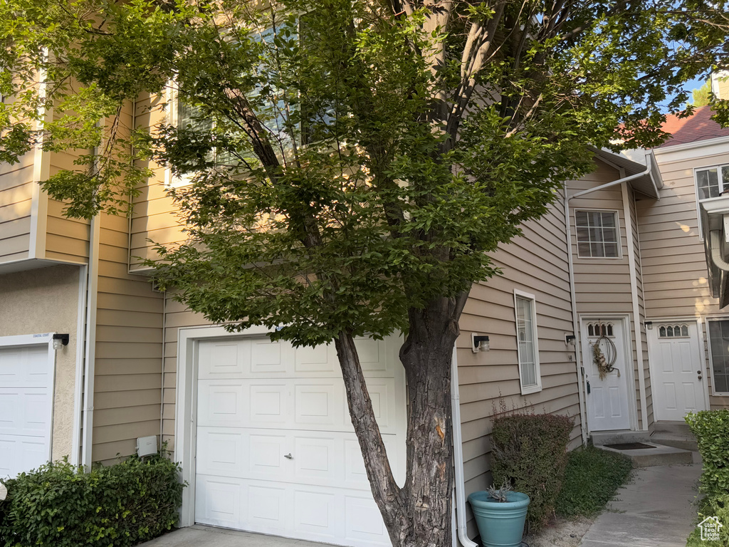 5449 S COASTAL CT Salt Lake City, UT 84123