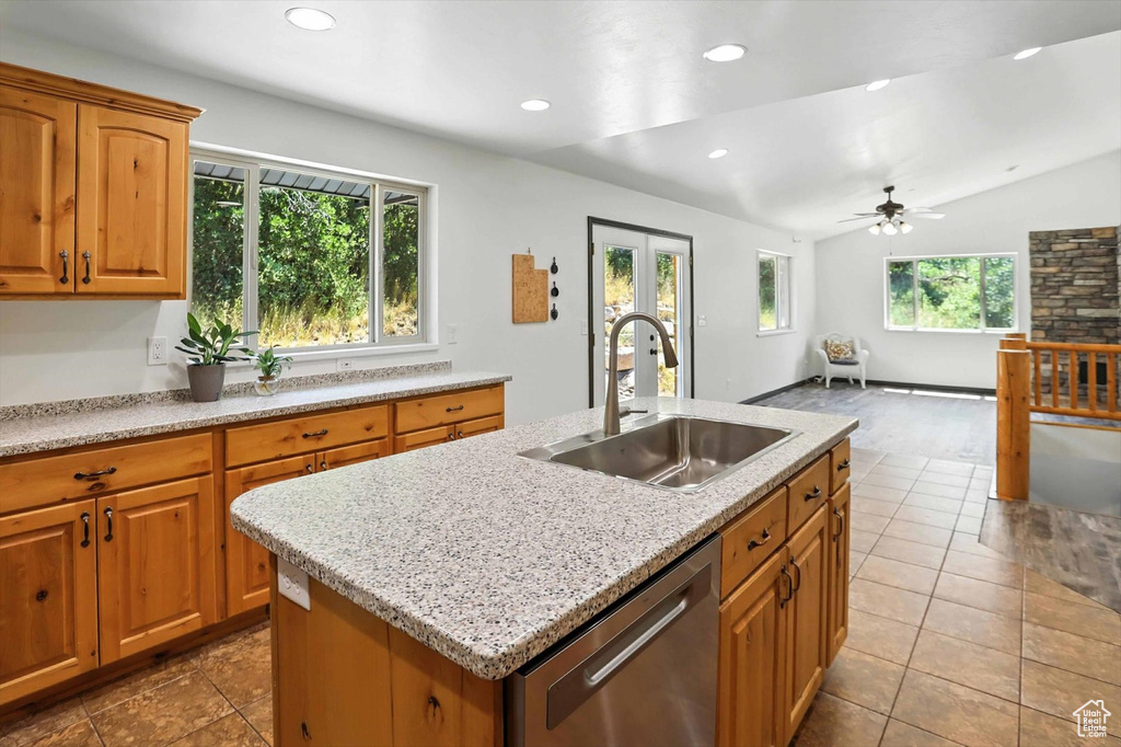 Photo 7 for MLS #2102434 at 8510 E Lake Pines #264