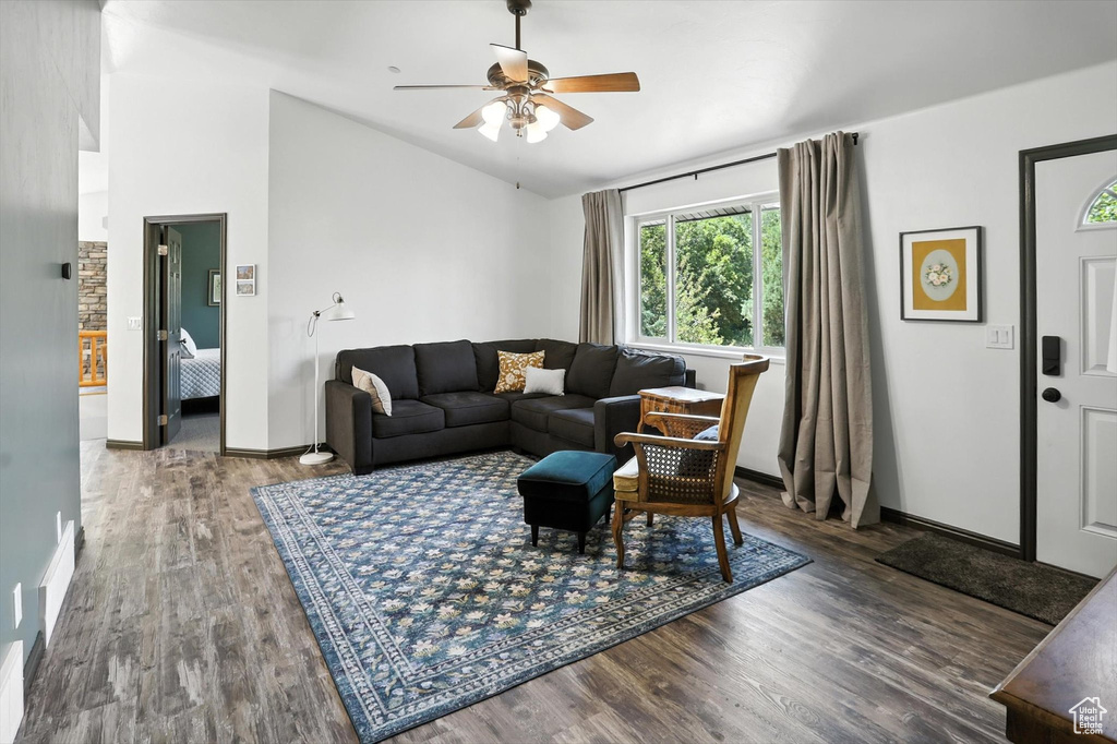 Photo 14 for MLS #2102434 at 8510 E Lake Pines #264