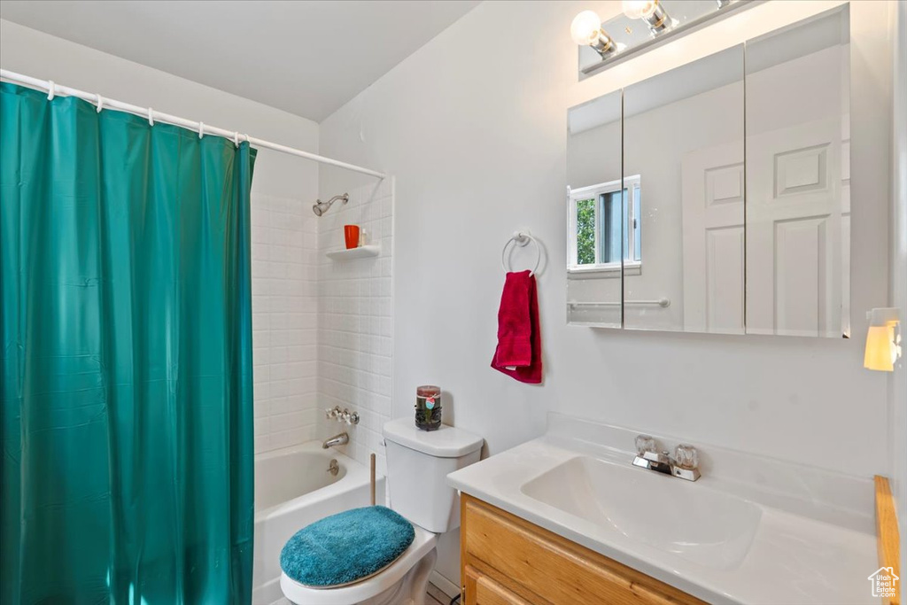 Photo 5 for MLS #2102441 at 4868 Foothill Dr