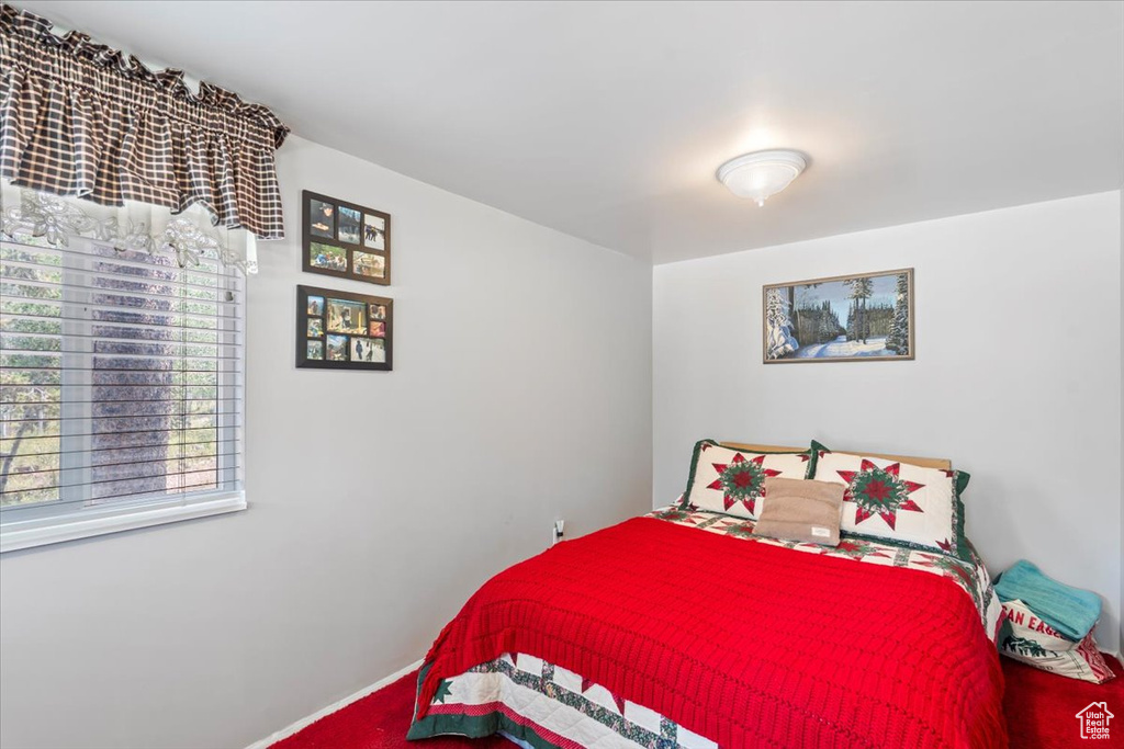 Photo 4 for MLS #2102441 at 4868 Foothill Dr