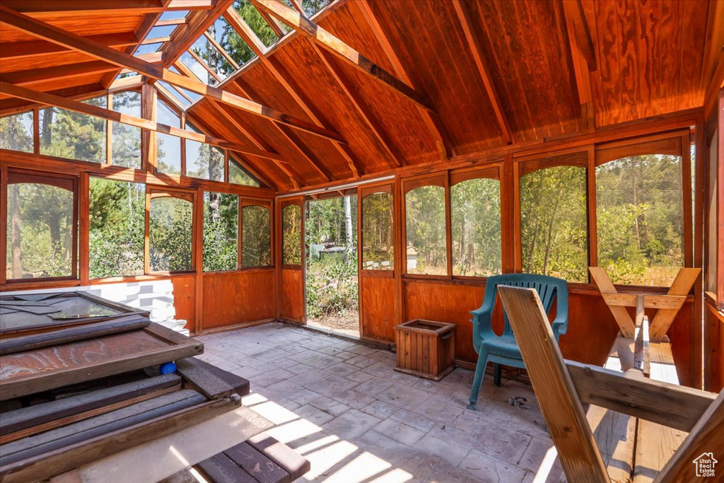 Photo 10 for MLS #2102441 at 4868 Foothill Dr