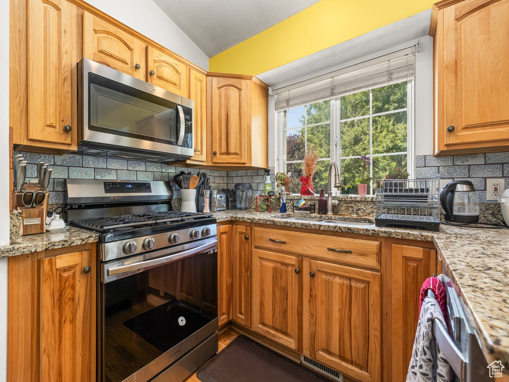 2273 N 1060 E Lehi, UT 84043