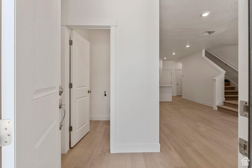 Photo 4 for MLS #2102477 at 533 W Owen Dr