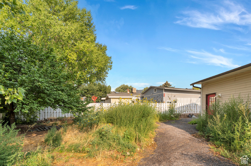 Photo 8 for MLS #2102481 at 18517 Carter Cir