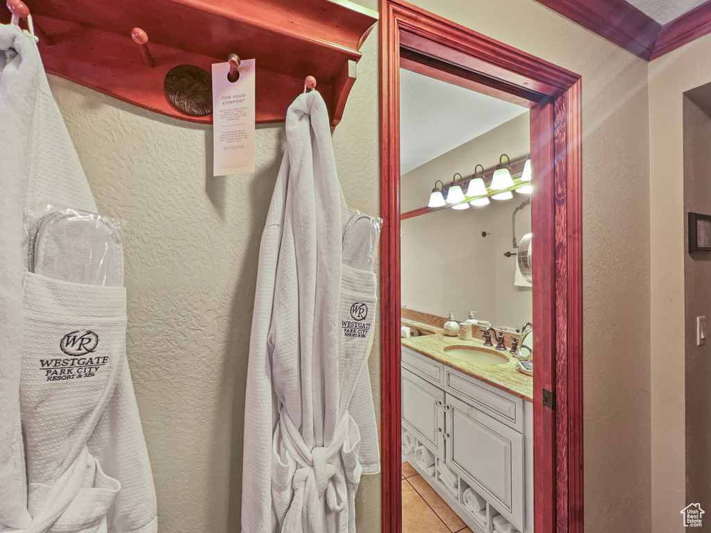 Photo 6 for MLS #2102511 at 3000 Canyons Resort Dri Ve #3301B
