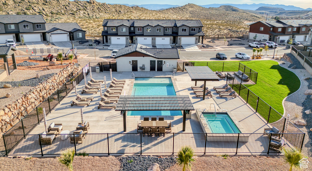 Photo 8 for MLS #2102517 at 3963 E Fossil Way #65