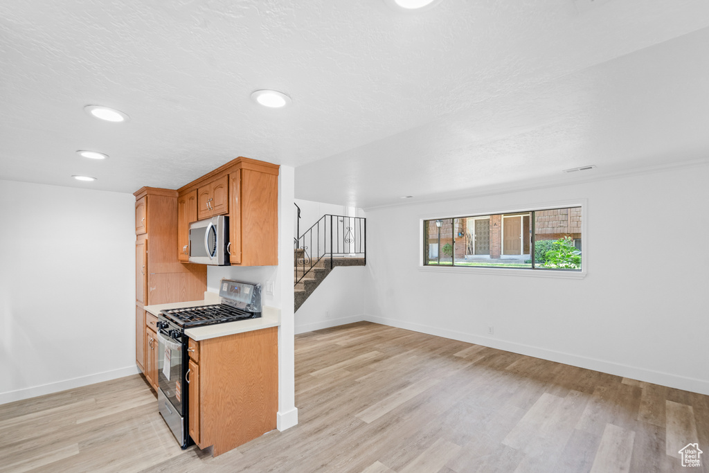 Photo 5 for MLS #2102523 at 721 E 3720 South #5