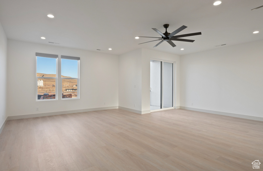 Photo 7 for MLS #2102524 at 5327 S Coral Pearl Aly #421