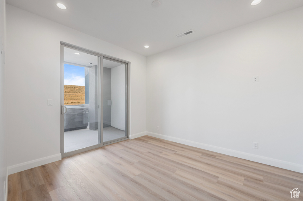 Photo 12 for MLS #2102526 at 5339 S Beachcomber Ln #142