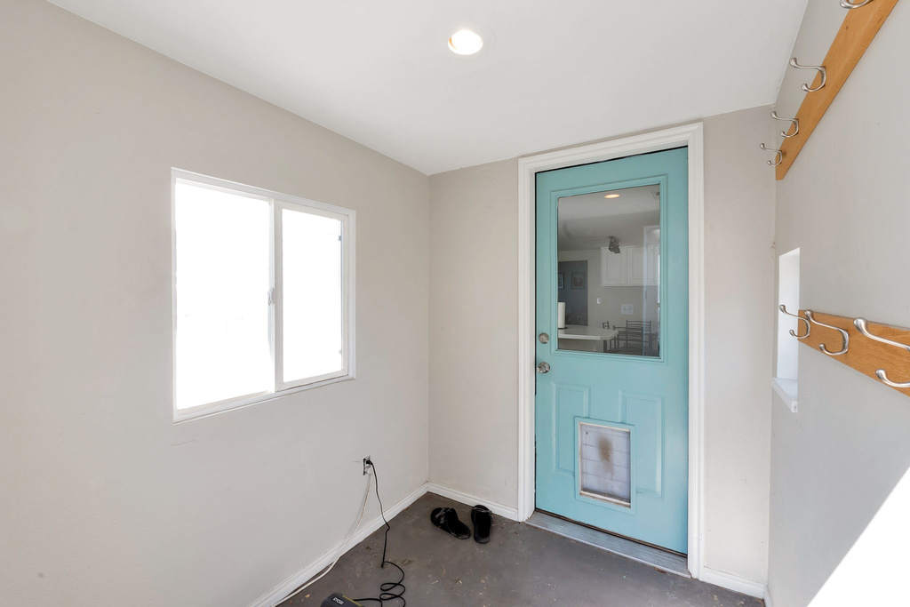 Photo 11 for MLS #2102536 at 767 E 100 North
