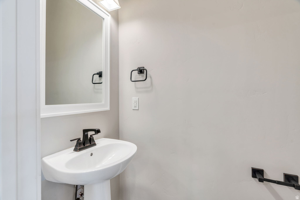 37 S TULE VALLEY CT Saratoga Springs, UT 84045