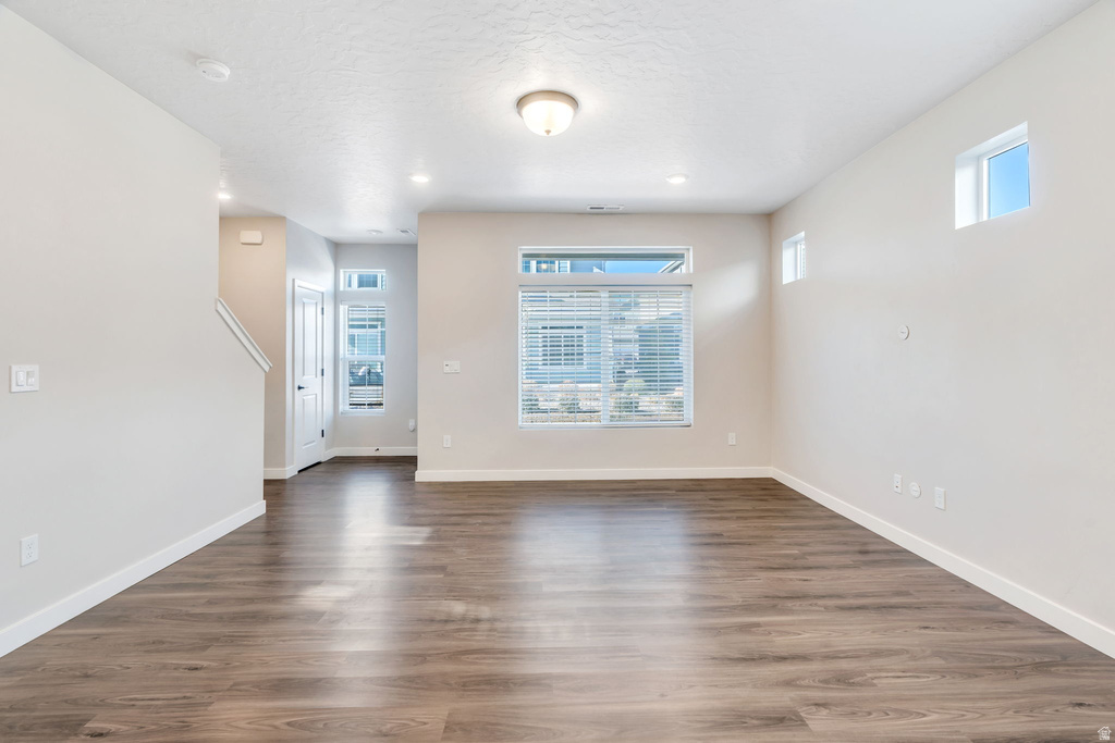 37 S TULE VALLEY CT Saratoga Springs, UT 84045