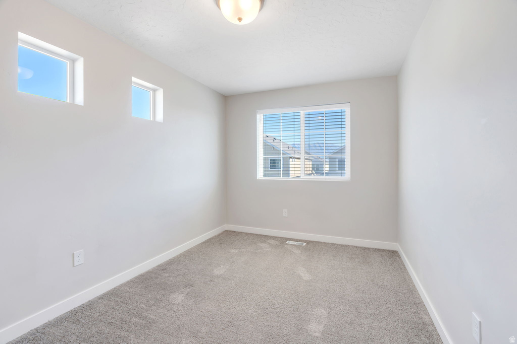 37 S TULE VALLEY CT Saratoga Springs, UT 84045