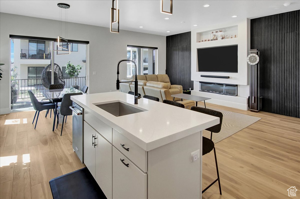 Photo 10 for MLS #2102544 at 1611 W Laurel Chase Dr