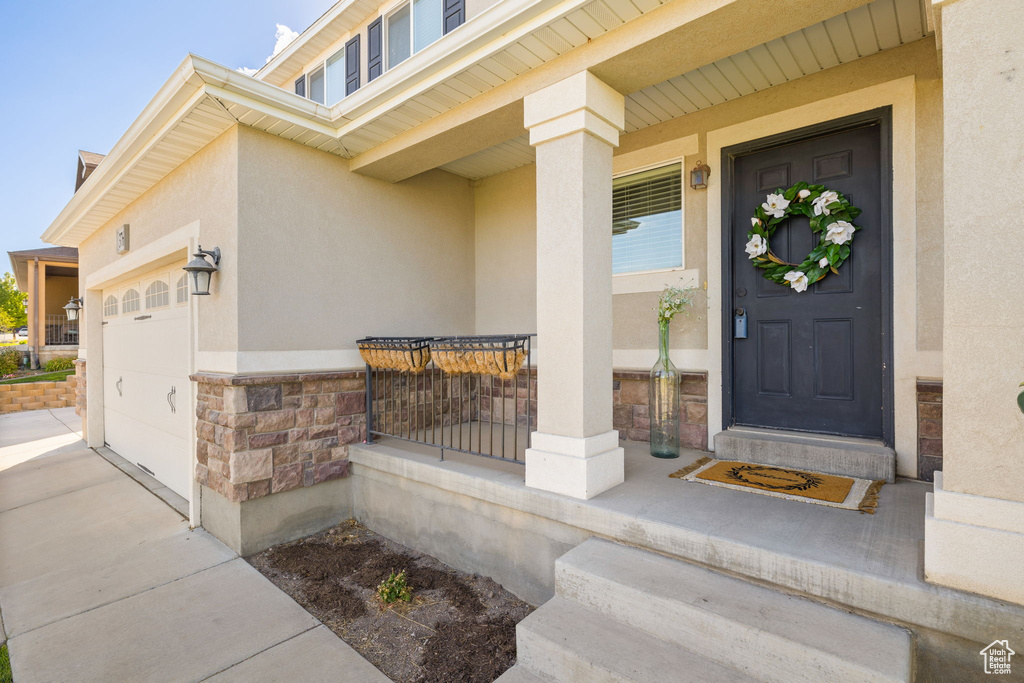 Photo 3 for MLS #2102552 at 376 W Indian Summer Dr