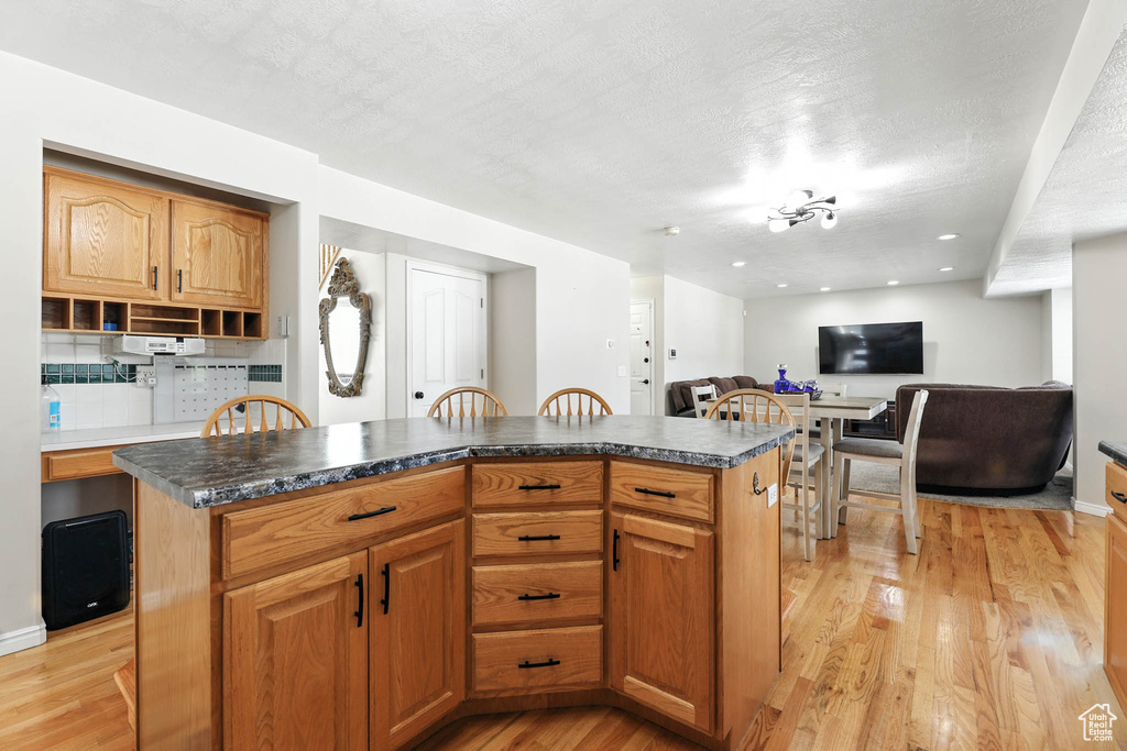 Photo 11 for MLS #2102566 at 1178 N Reveille Cir
