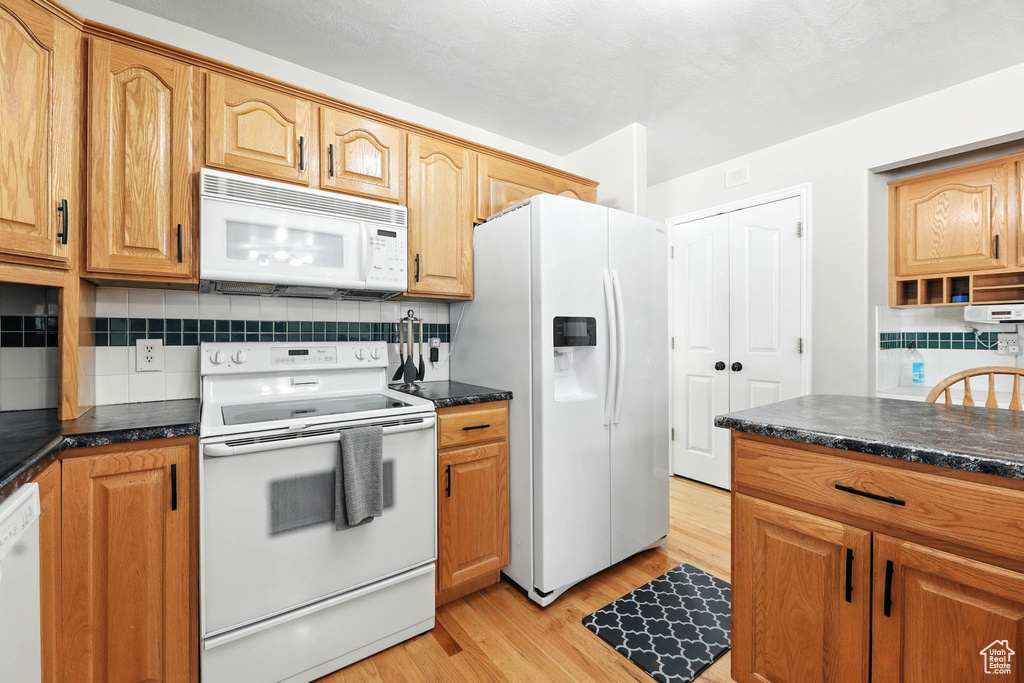 Photo 10 for MLS #2102566 at 1178 N Reveille Cir