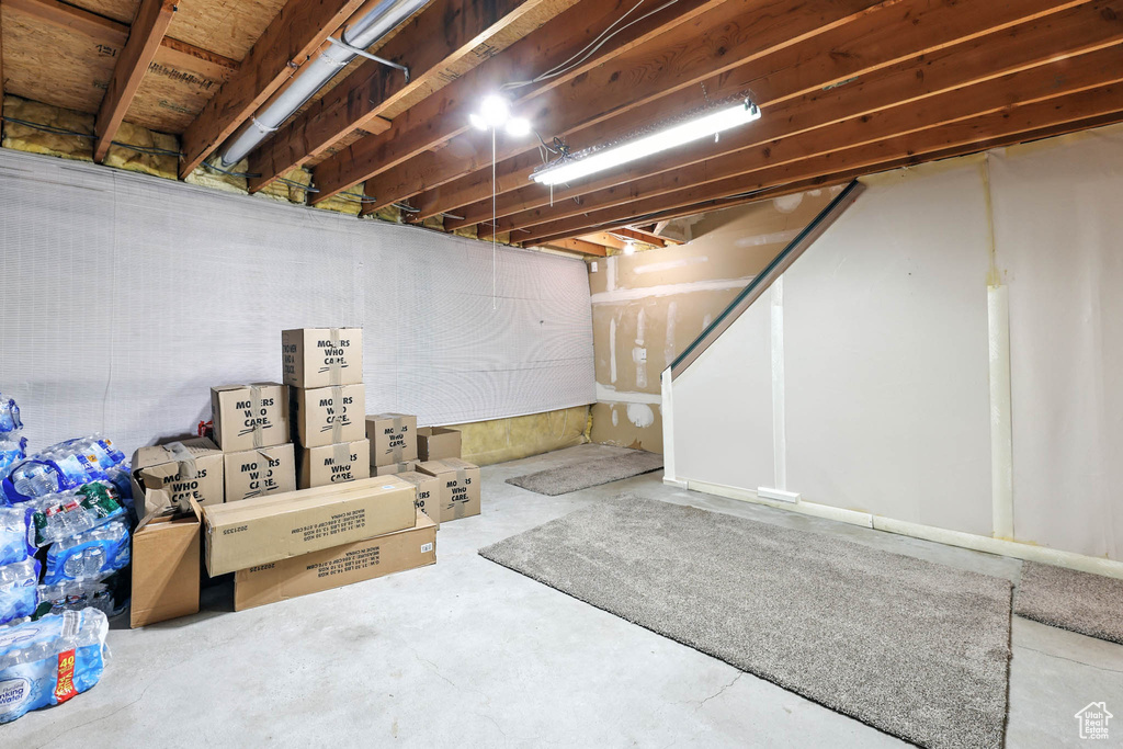 Photo 34 for MLS #2102566 at 1178 N Reveille Cir