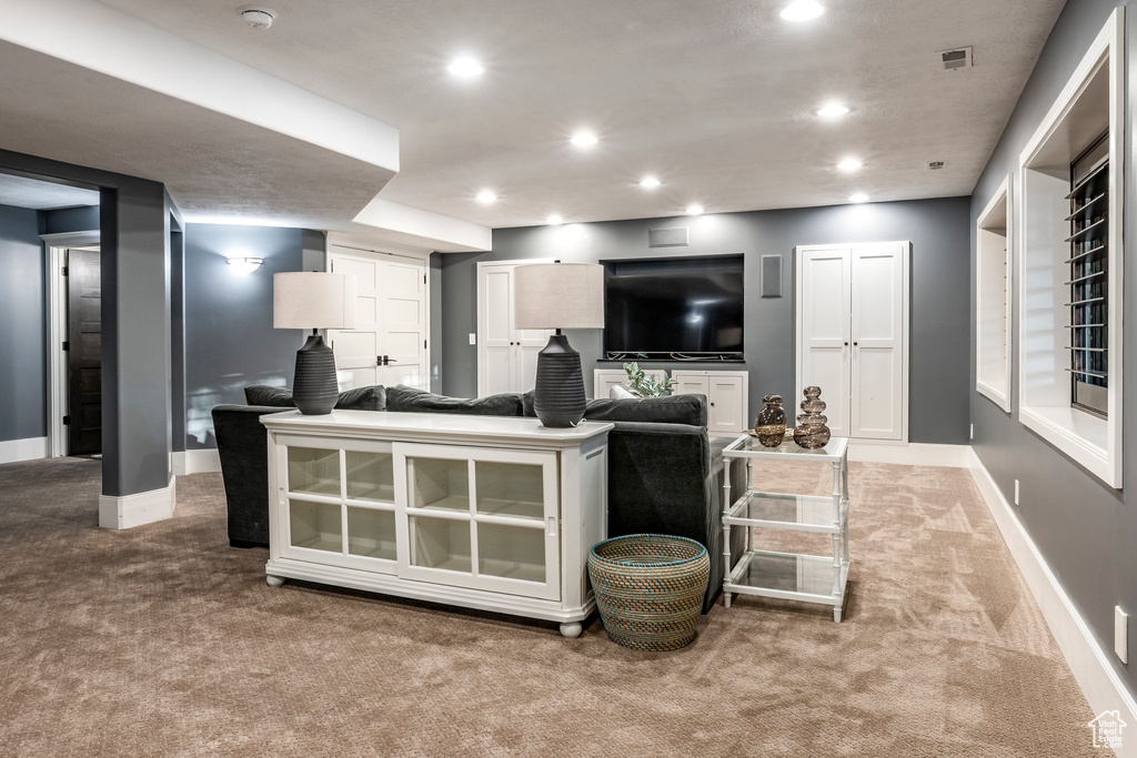 5010 S WANDER LN Holladay, UT 84117