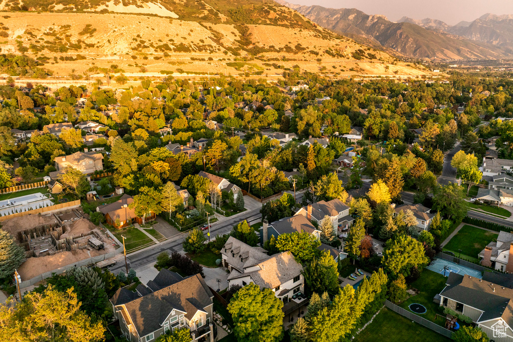 5010 S WANDER LN Holladay, UT 84117