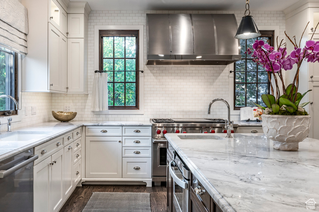 5010 S WANDER LN Holladay, UT 84117