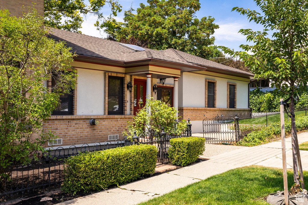 Photo 31 for MLS #2102580 at 1185 E 1st Ave
