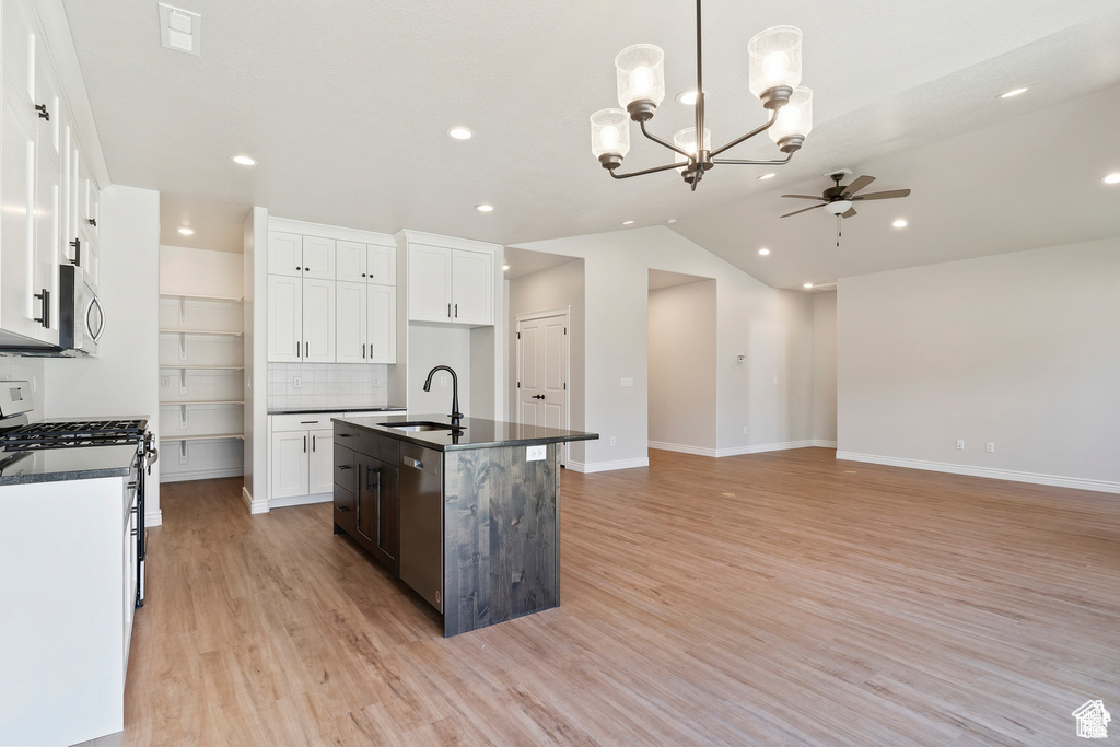 Photo 9 for MLS #2102589 at 3165 W 3175 South #328